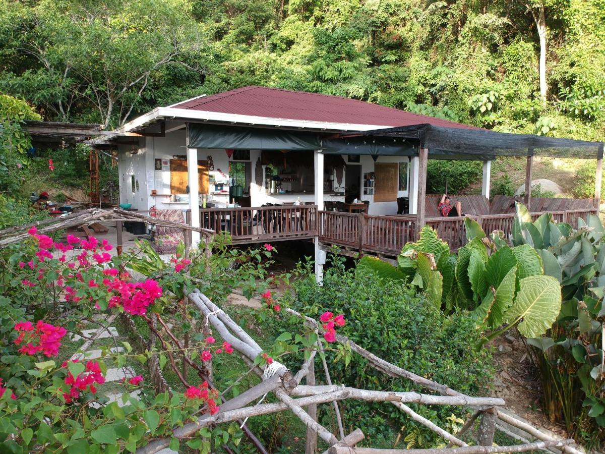 Bigfin beach resort Kota Belud Exterior foto